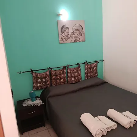Stefano E Federica Сиракузы